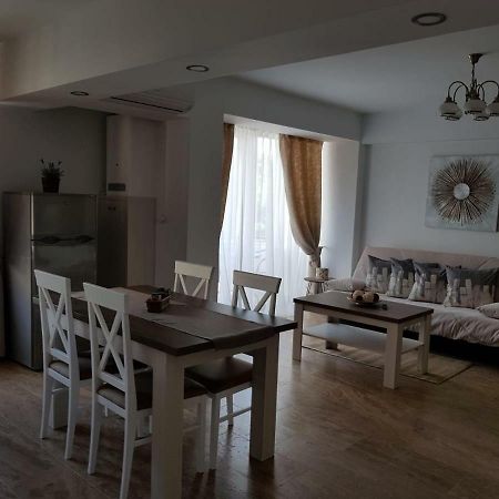 Apartament 2 Camere Ultracentral Râmnicu Vâlcea Eksteriør bilde