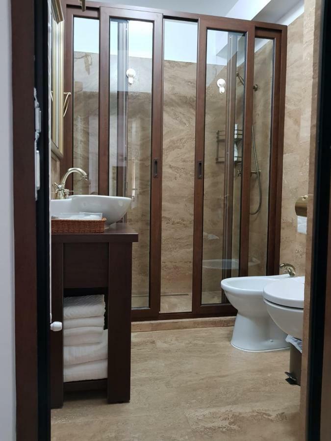 Apartament 2 Camere Ultracentral Râmnicu Vâlcea Eksteriør bilde